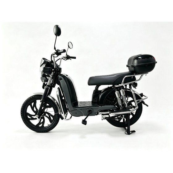 Factory direct sales of electric vehicles with a front electroplated guard and a rear dual-reduction lead-acid battery/lithium battery